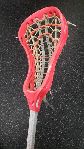 Used Brine MANTRA RISE Wmn Atk/Mid Complete Stick Coral 11849-S000032890