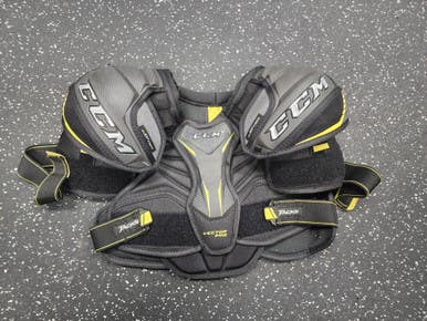 Used CCM VECTOR PRO Junior Shoulder Pads MD 11849-S000032873