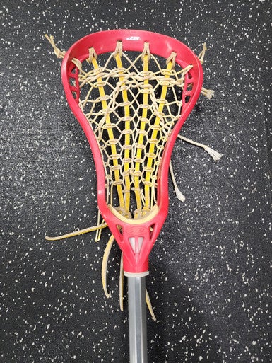 Used DeBeer TRIAX Wmn Atk/Mid Complete Stick Red 11849-S000032903