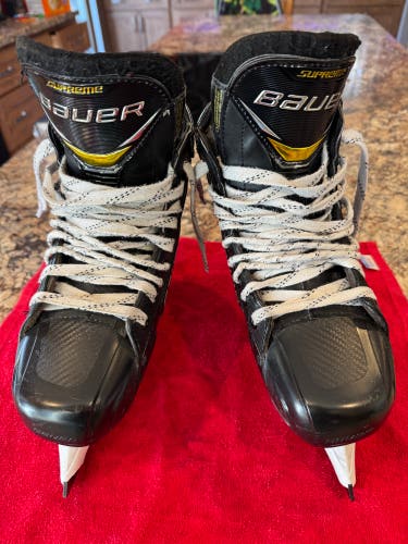 Bauer Supreme UltraSonic Hockey Goalie Skates Regular Width 7 (Used)