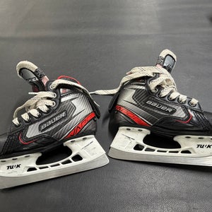 Bauer Vapor X2.7 Hockey Goalie Skates Regular Width 10 (Used)
