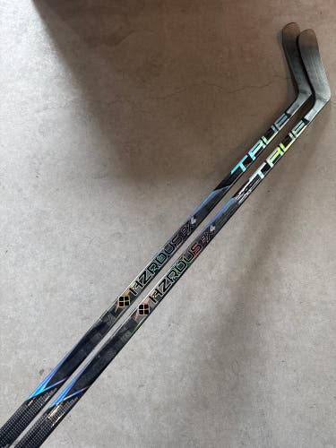 2 PACK 90 Flex P28 Senior True Project X Smoke Left Hand Hockey Stick Pro Stock (New)