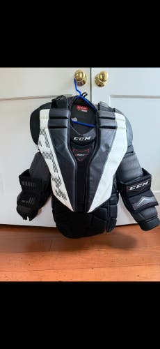 Medium CCM Eflex 5.9 Goalie Chest Protector Pro Stock (Used)