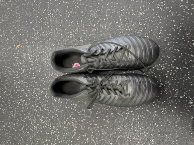 Used Nike TIEMPO SOCCER CLEATS Soccer Cleats Black Senior 11 11849-S000032625