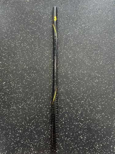 Used Under Armour TD100 Womens Atk/Mid LAX Shaft Black 11849-S000032735