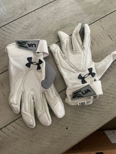 Under Armour illusion Lacrosse Gloves Medium (Used)