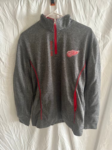 Detroit Red Wjngs Men’s Medium 1/4 Zip Gray and Red