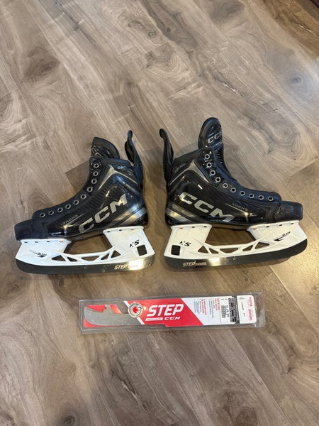 2024 CCM Tacks XF Pro Hockey Skates Regular Width 8.5 (Used)