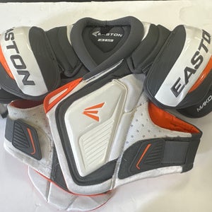 Small Junior Easton Mako Shoulder Pads (Used)