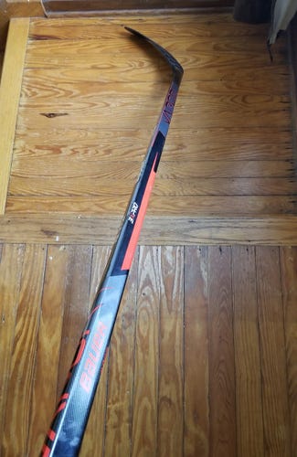 Senior Bauer Vapor 3X Pro Right Handed Hockey Stick P92 (Used)