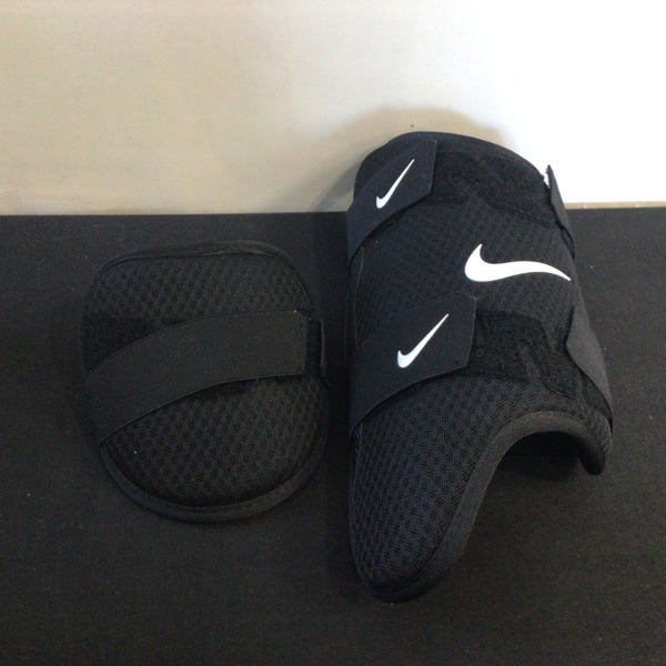 Nike Diamond Elite Left Handed Batter Leg Guard Adult Black(Gently Used)