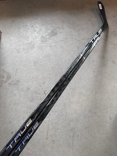 2 PACK P88 85 Flex Senior True 9x4 Left Handed Hockey Stick Pro Stock NHL (New)