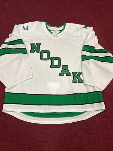 University of North Dakota White Goalie Cut Adult Unisex Adidas Jersey (New) Item#NODW
