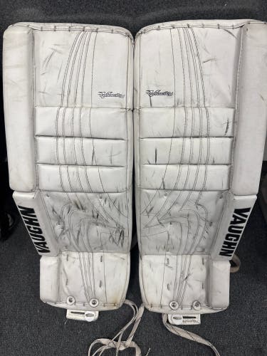 26" Vaughn Pro V Elite Goalie Leg Pads (Used)