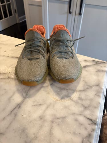 Men's Size M 9.5 (W 10.5) Adult Adidas Yeezy Shoes (Used)