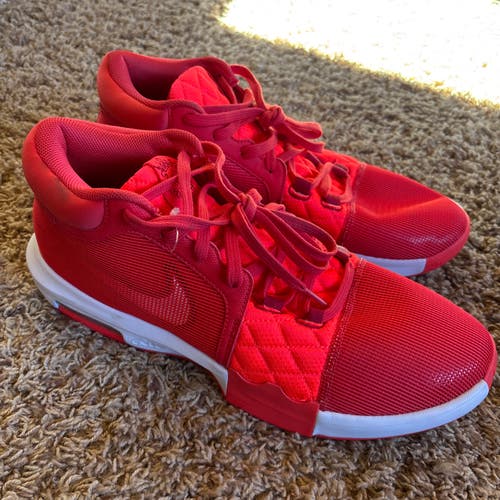 Nike LEBRON WITNESS 8 Athletic Basketball Shoes Men's Size 14 FB2239-600