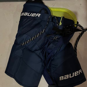 Junior Large Bauer HP Pro Hockey Pants (Used)