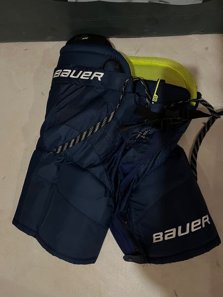 Junior Large Bauer HP Pro Hockey Pants (Used)