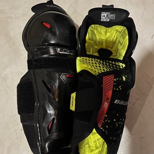 Junior Bauer Vapor 3X 11" Shin Pads (Used)