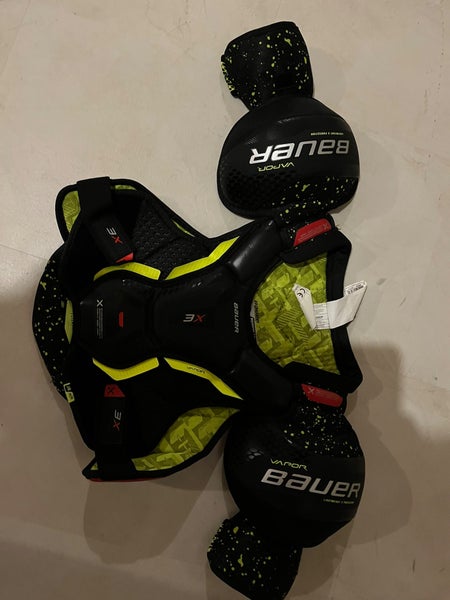Medium Junior Bauer Vapor 3X Shoulder Pads (Used)
