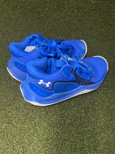 Kid's 5Y (Big Kids / Youth) Under Armour Shoes (Used)(Warehouse #11272)
