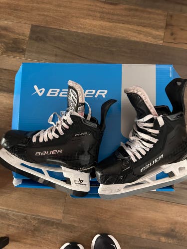 Bauer Supreme Shadow Hockey Skates 6.5 (Used)