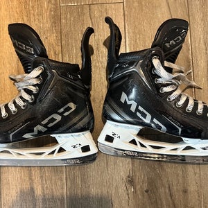 CCM Tacks XF Hockey Skates Size 5 (Used)