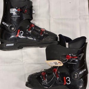 Mondo 26 Kid's Alpina AJ3 Ski Boots (Used)
