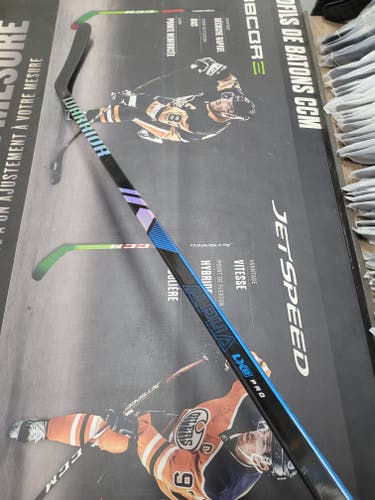 Custom P28 | 85 Flex NEW! Senior Warrior Alpha LX2 PRO Right Handed Hockey Stick Pro Stock
