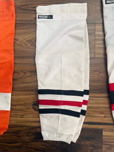 Pro Stock New Reebok XL Chicago Blackhawks White/Away Hockey Socks