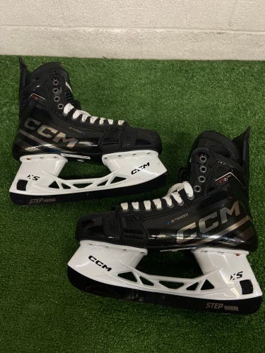 Senior CCM JetSpeed FT6 Pro Hockey Skates Regular Width Pro Stock 8 3/4 (New)