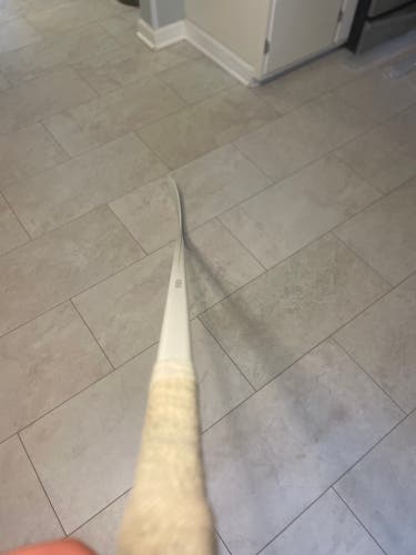 Like New Bladetech Hockey Stick Pro Whiteout (65 P28)
