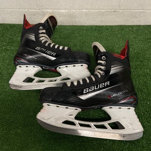 Senior Bauer Vapor XVelocity Hockey Skates 9.5 (Used)
