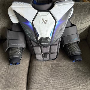 Large 2025 Bauer Mach Goalie Chest Protector (New)