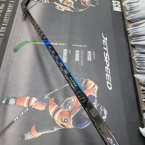 W03 | 100 Flex NEW! Senior Warrior Alpha LX3 Pro Right Handed Hockey Stick W03 Pro Stock (New)