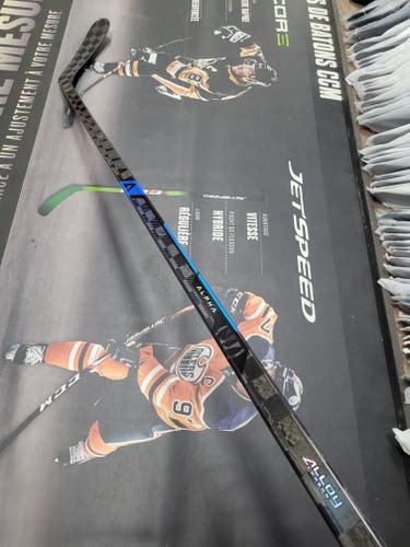W03 | 100 Flex NEW! Senior Warrior Alpha LX3 Pro Right Handed Hockey Stick W03 Pro Stock (New)