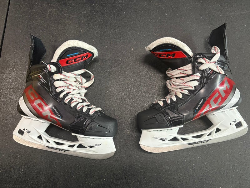 CCM Jetspeed FT680 Hockey Skates Regular Width 8 (Used)