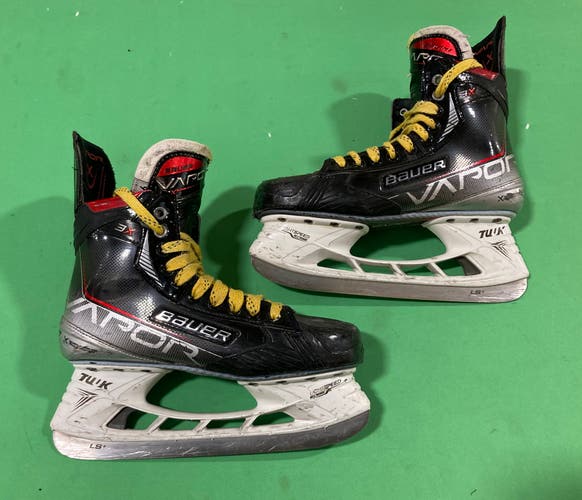 Senior Bauer Vapor 3X Hockey Skates 9 (Used)