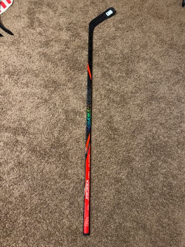 Senior Bauer Nexus Tracer Right Hand Hockey Stick P88 (New)