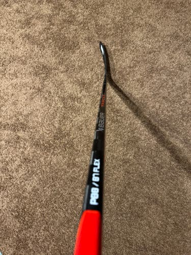 Senior Bauer Nexus Tracer Right Hand Hockey Stick P88 (New)
