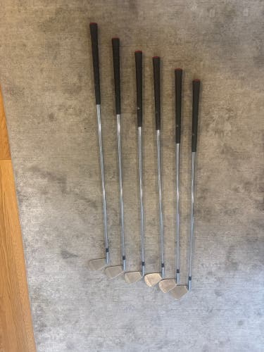 Men's 2013 Callaway X Hot Pro Right Handed Iron Set Stiff Flex Steel Shaft (Used)