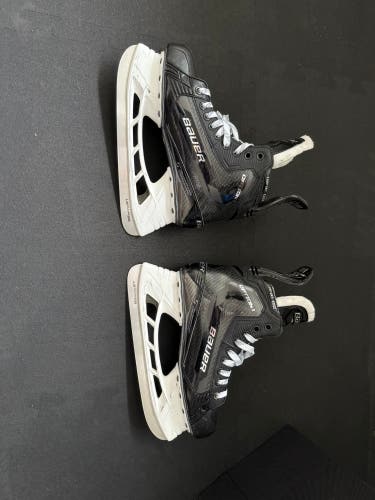 2024 Bauer Supreme M50 Pro Hockey Skates Regular Width 8 (Used)