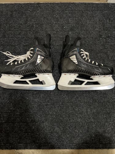 True SVH Custom Hockey Skates - Size 7 - Pontus Holmberg