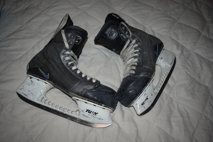 Nike Q2 Air Zoom Hockey Skates, Senior 10.5 EE (X-Wide)