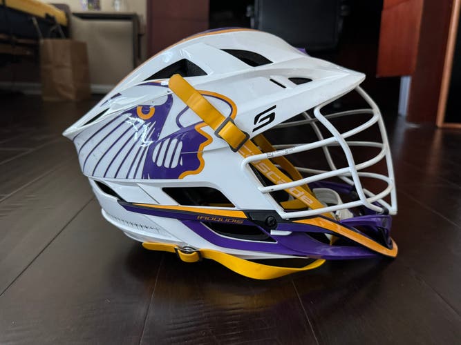 IROQUOIS NATIONALS Cascade S Helmet (Like New)