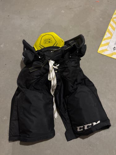Men's Junior Medium CCM Tacks Classic Pro Hockey Pants (Used)