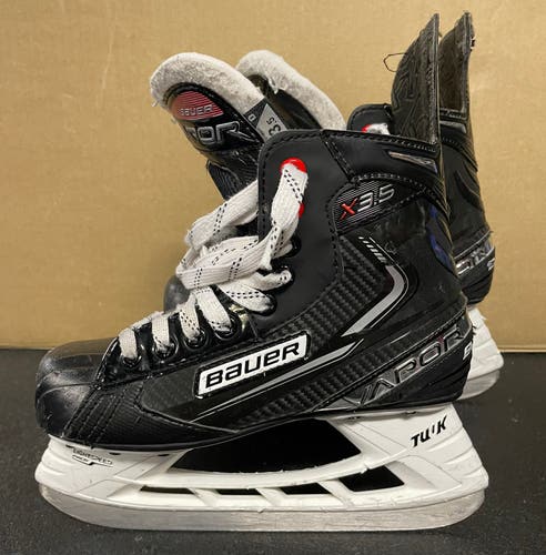 Bauer Vapor X3.5 Hockey Skates size 3.5D