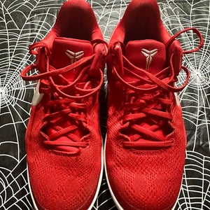 Kid's 4.5Y (Big Kids / Youth) Nike Kobe 8 Shoes (Used)