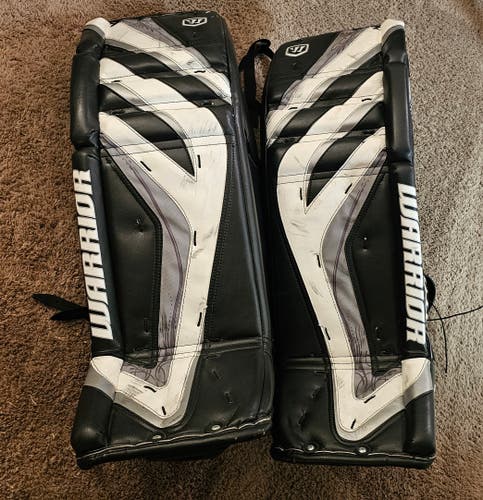 36" Warrior Messiah Goalie Leg Pads (Used)