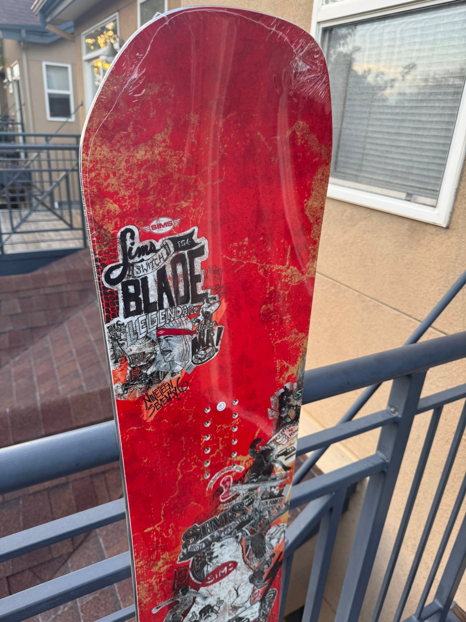 Sims 156…22/23 8101244_000_1.jpg?sw=800&sh=800